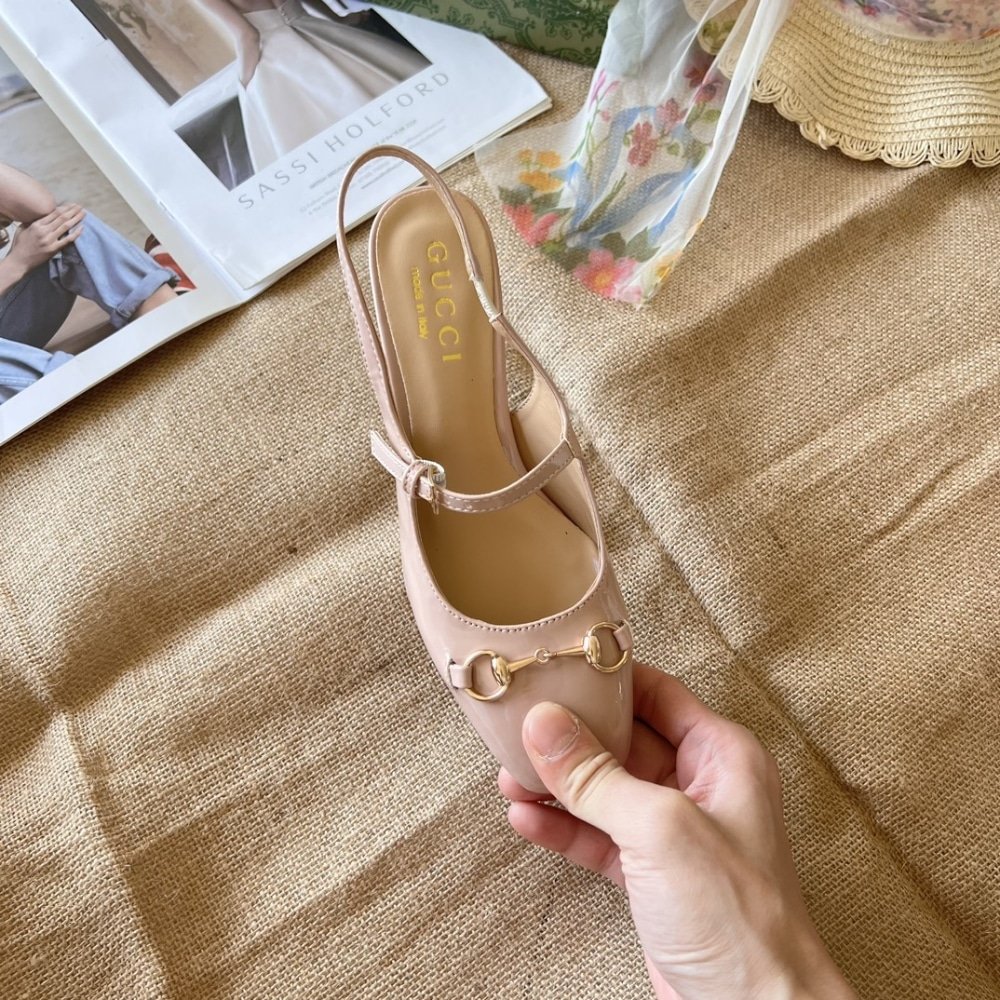 Gvc*1 Women’s Horsebit Pump Beige Leather