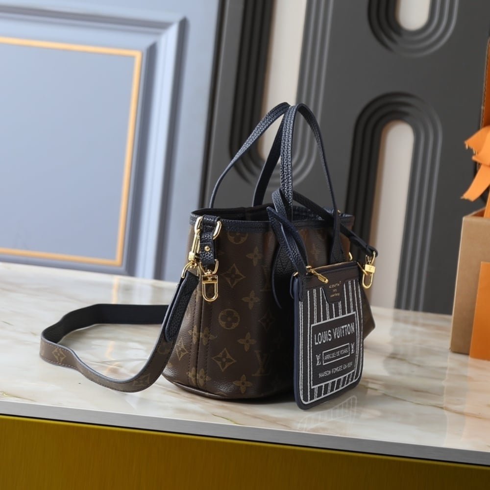 L0vis Vvtt0n Neverfull Bandoulière Inside Out BB Monogram Dark Blue 26Cm