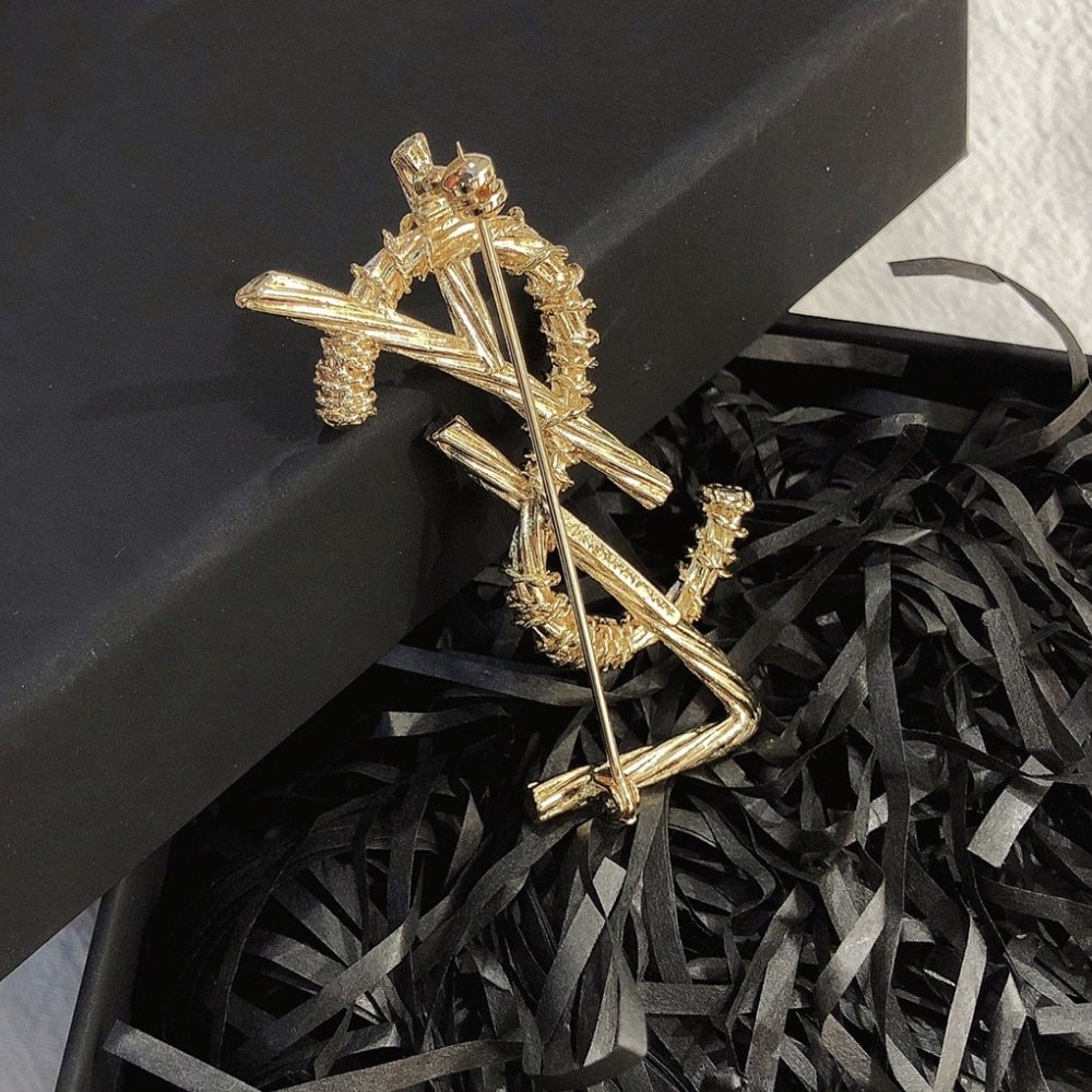 Sa1nt Lau*nt Y51 Brooch Gold