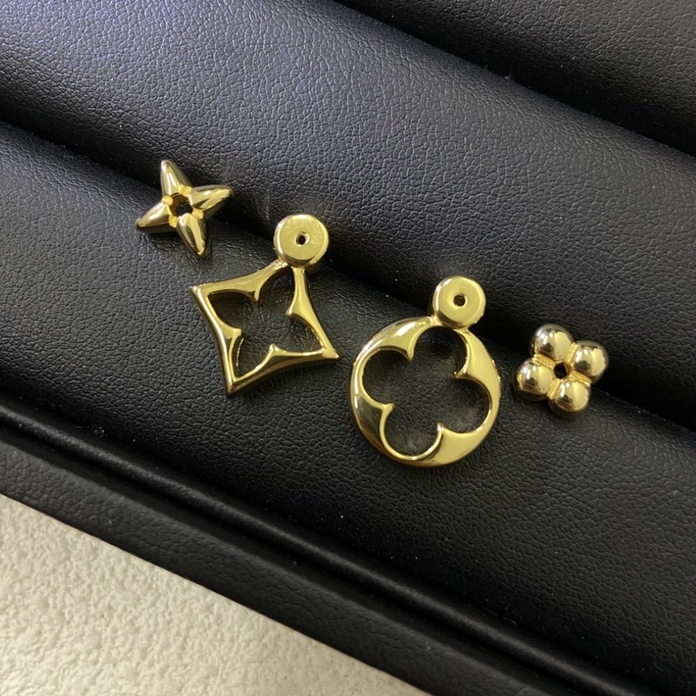 L0vis Vvtt0n Lv Flowergram Earrings Gold M00770
