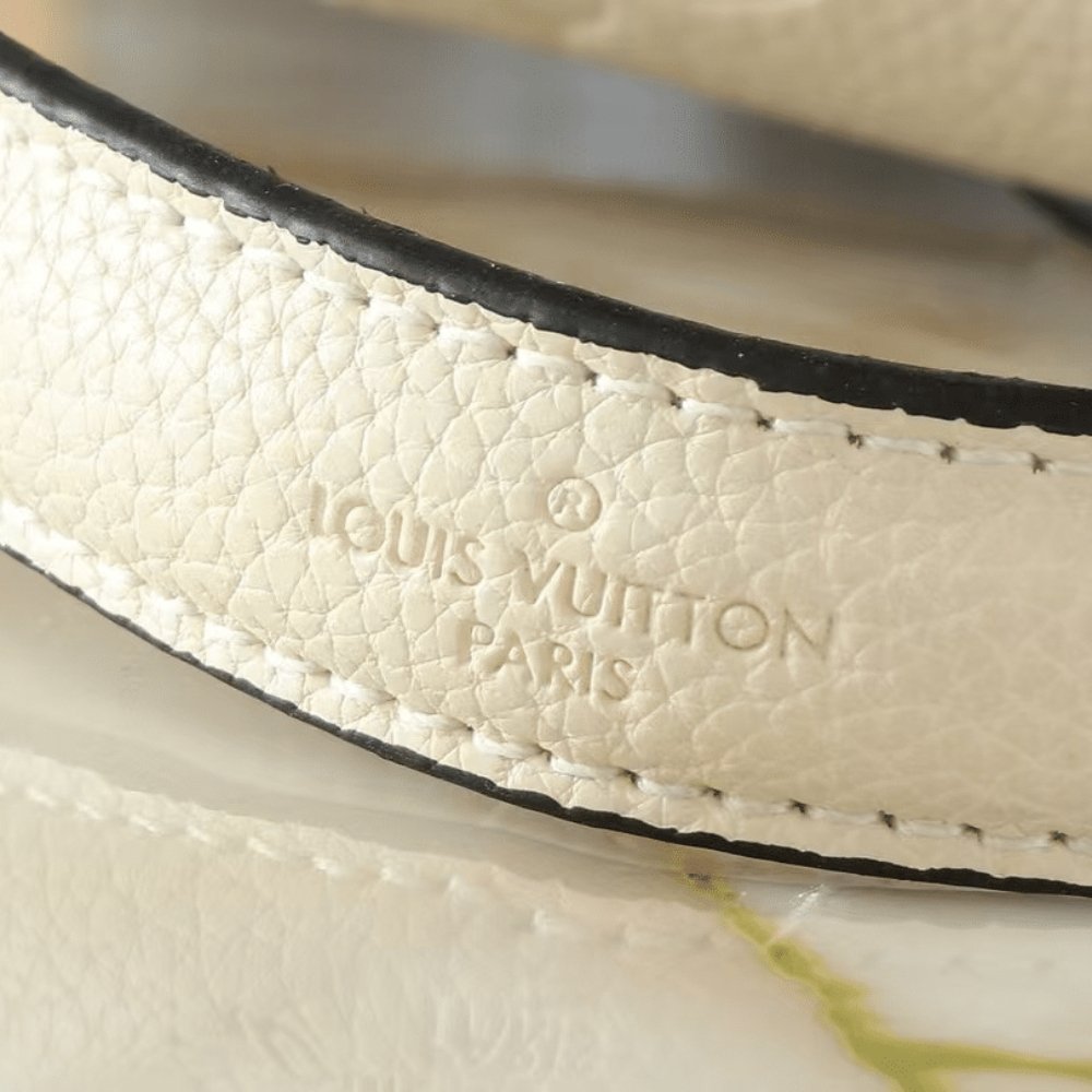 L0vis Vvtt0n Nano Diane Monogram Empreinte Leather Cream 19Cm