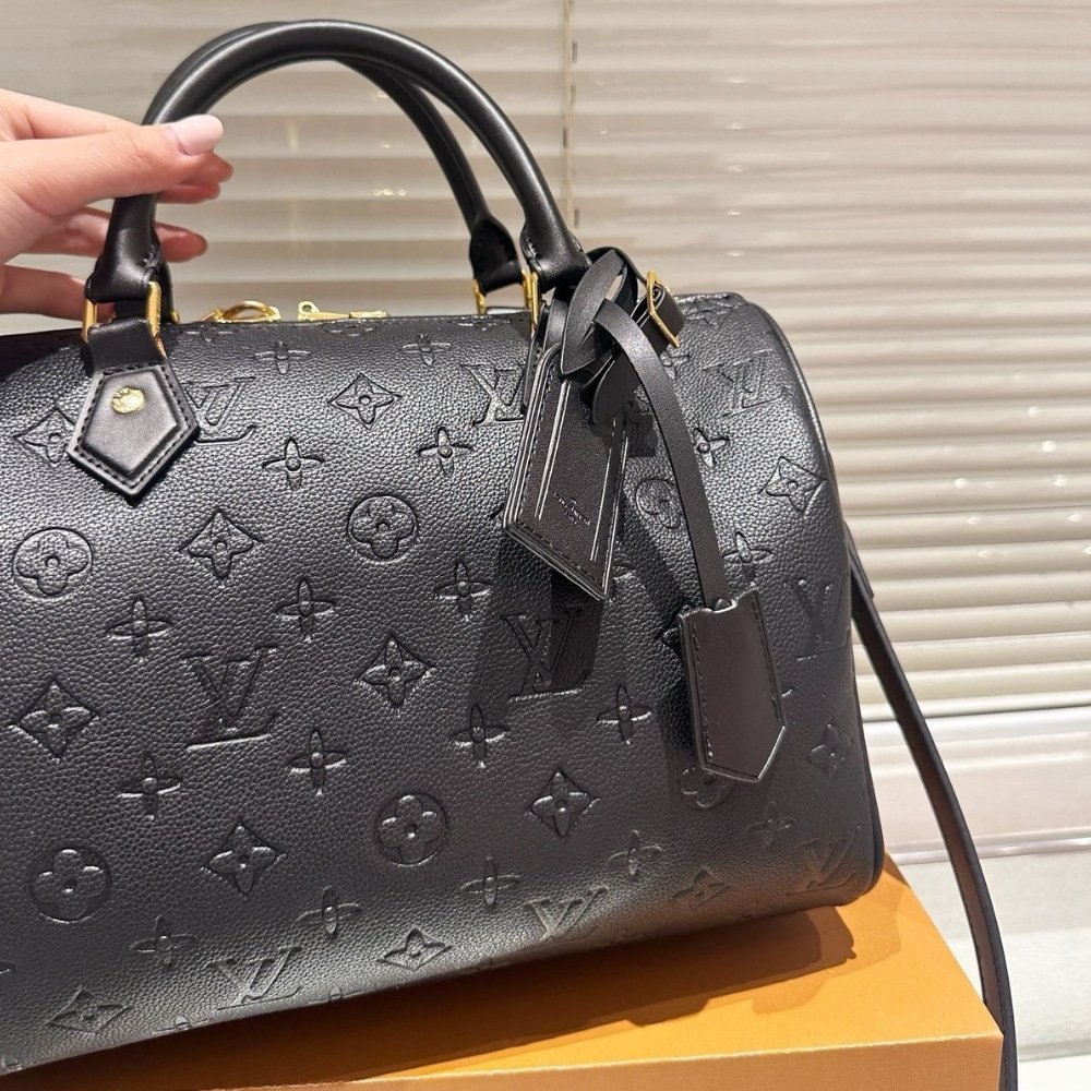 L0vis Vvtt0n Speedy Soft Bag Monogram Black 30Cm