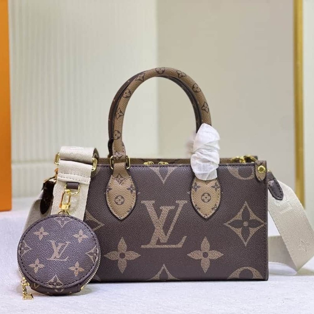 L0vis Vvtt0n Onthego East West Giant Monogram 25Cm M46653