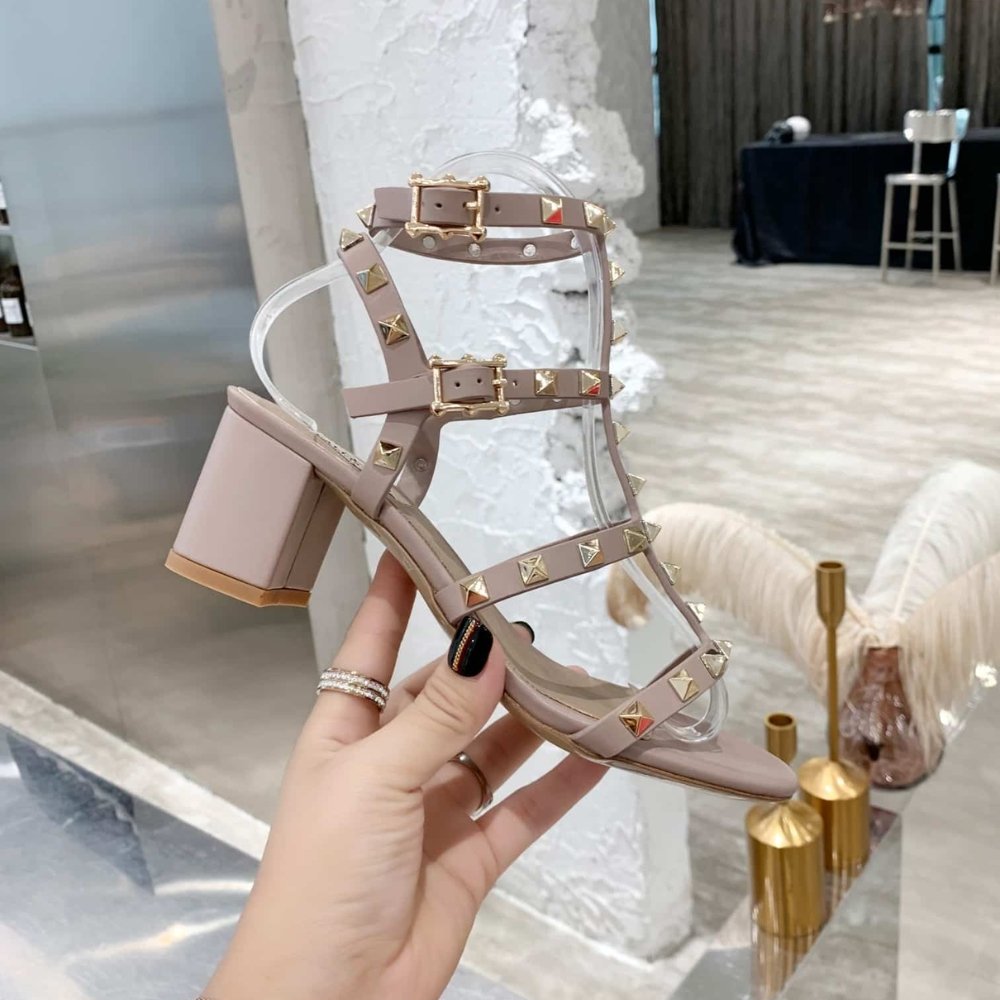 Va1e*ntin0 Garavani Rockstud Ankle Strap Sandal Beige 5W2S0491Vbp P45