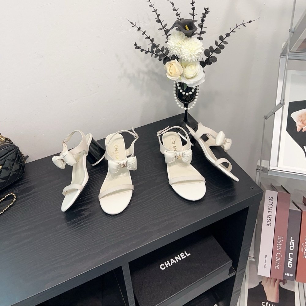 Ch**el Sandals White G46192 B18985 Naccu
