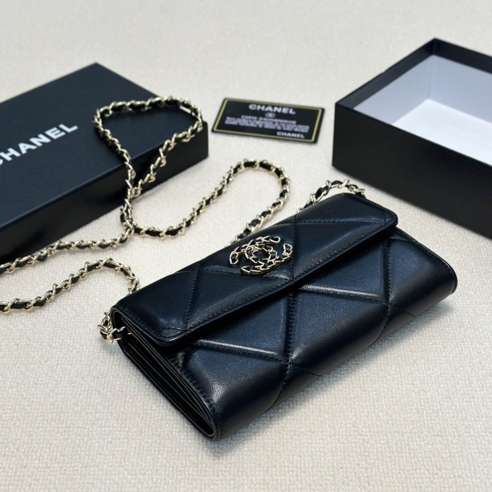 Ch**el Flap Bag Black 19Cm