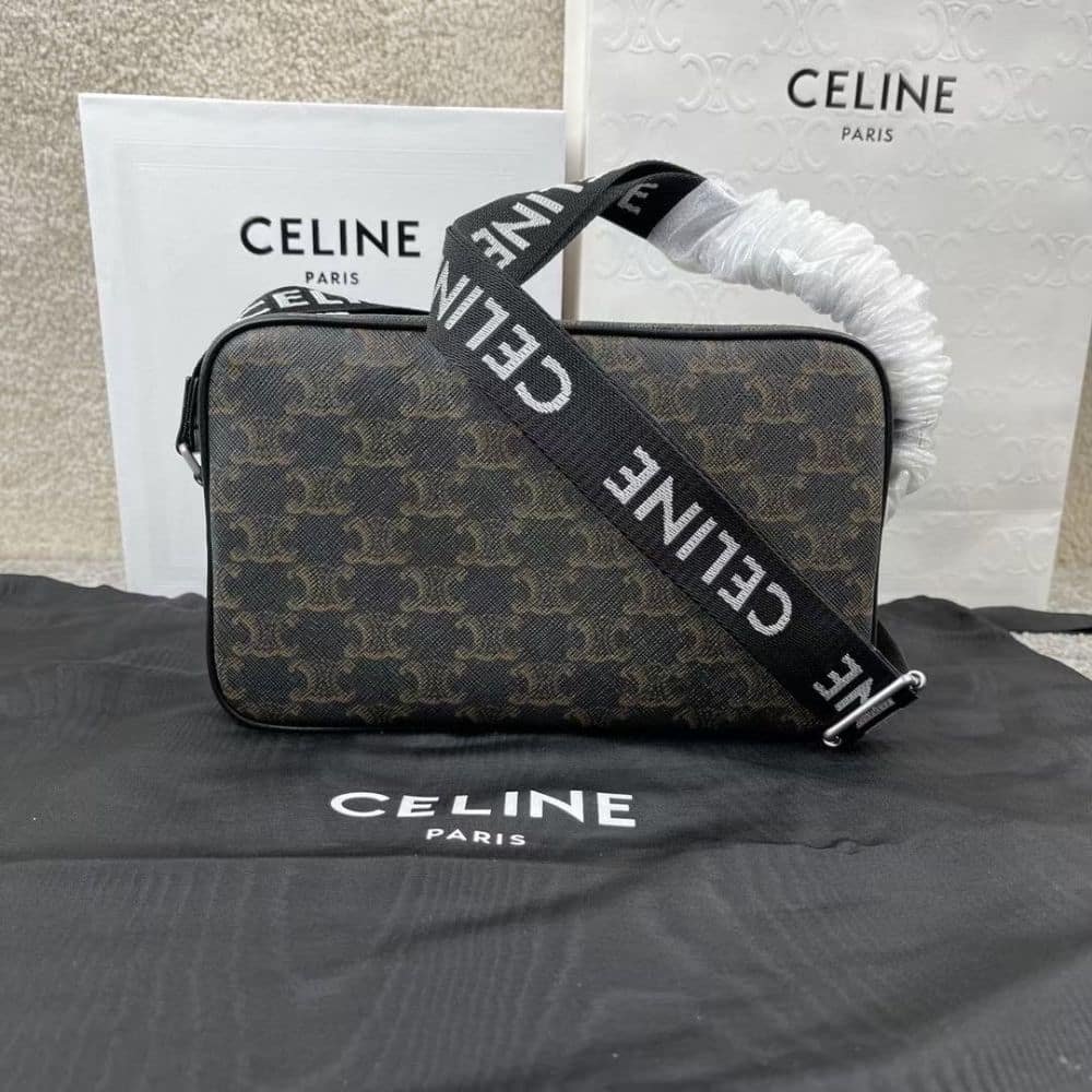 Ce1i*e Medium Messenger Bag In Triomphe Canvas Black 23Cm 197202Dnd 38Os