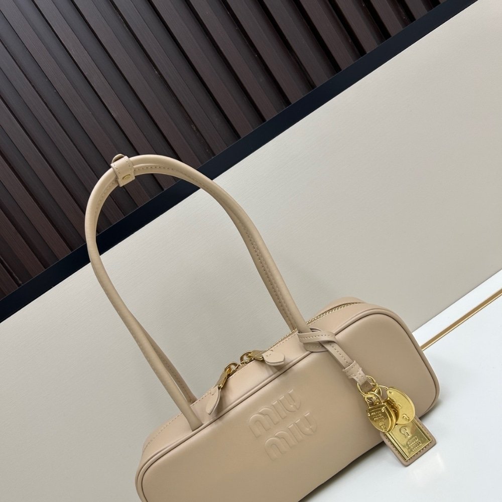 M1um1u Beau Bag Sand Beige 28Cm 5Bb173 2Crw F0036 V Otm