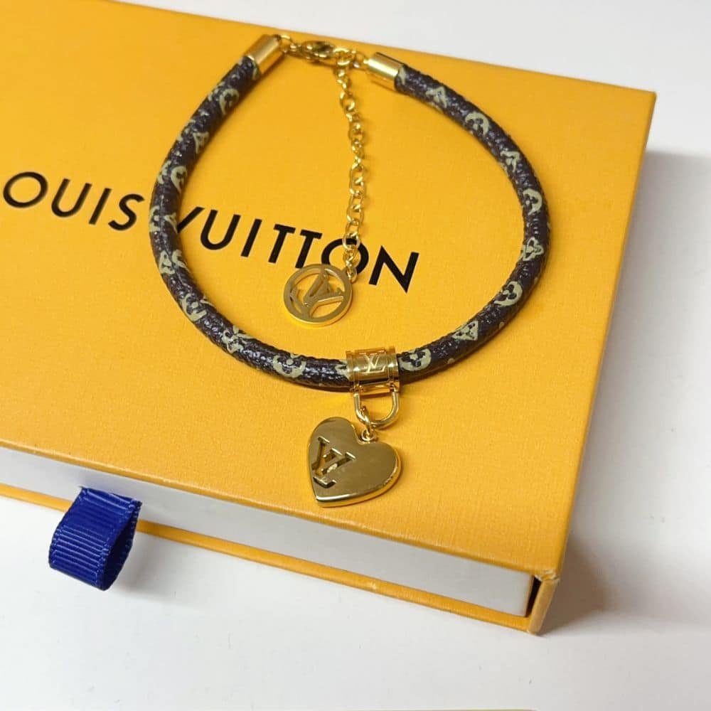 L0vis Vvtt0n Blooming Heart Bracelet Monogram Brown M8907Z