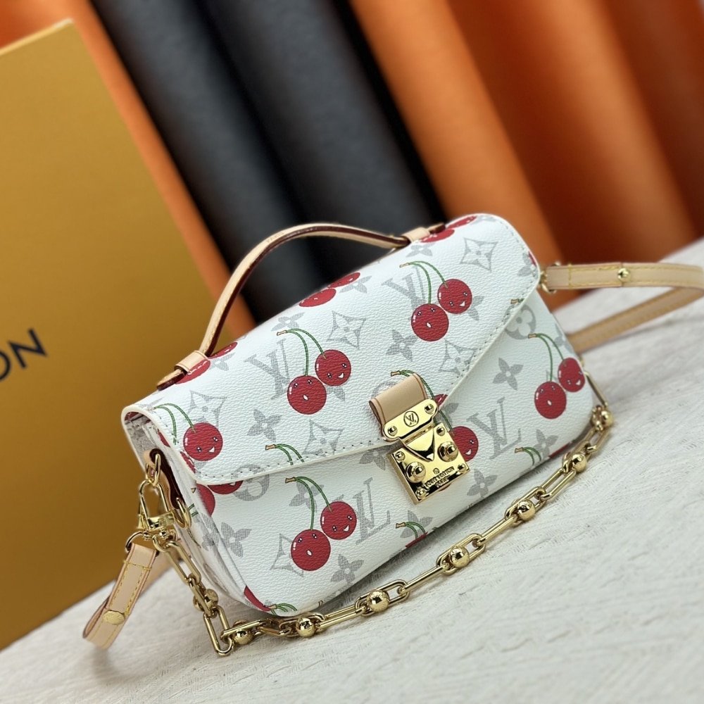 L0vis Vvtt0n X Murakami Pochette Métis East West Monogram Cherry White 21Cm M14231