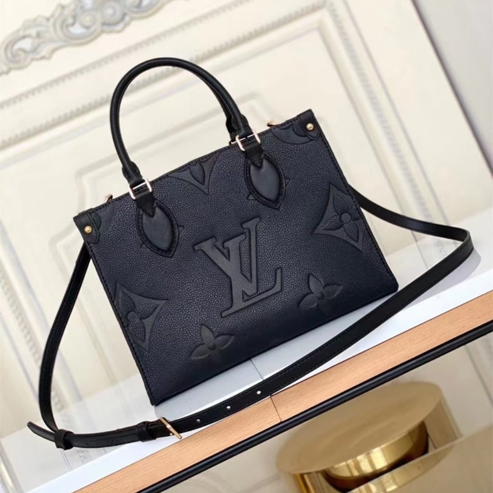 L0vis Vvtt0n Onthego PM Black 25Cm M45653