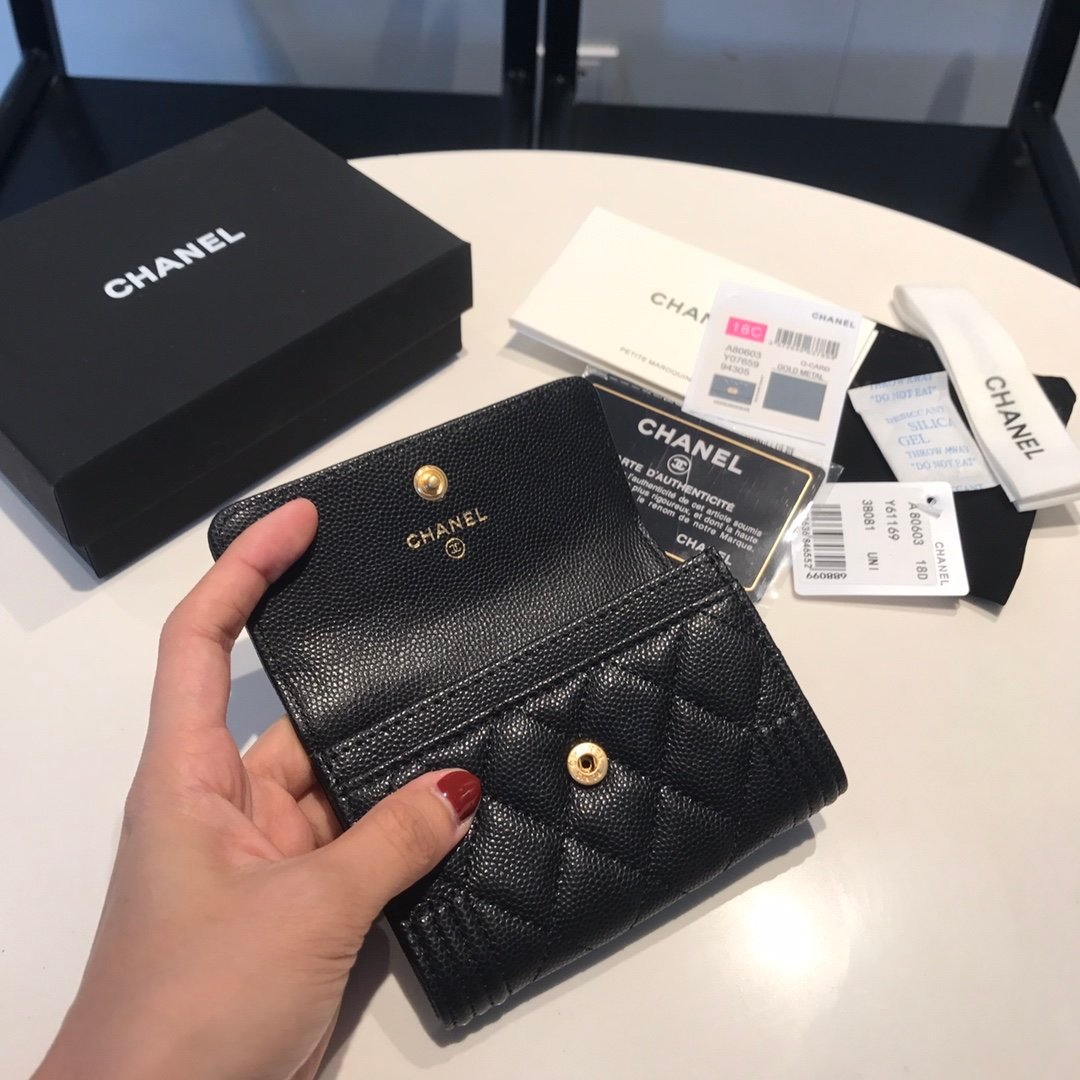 Ch**el Boy Flap Card Holder Black 11Cm A80603 Y07659 94305