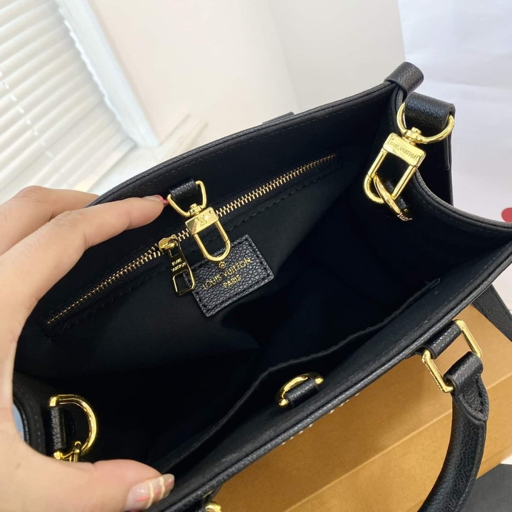 L0vis Vvtt0n Onthego PM Black 25Cm M46733