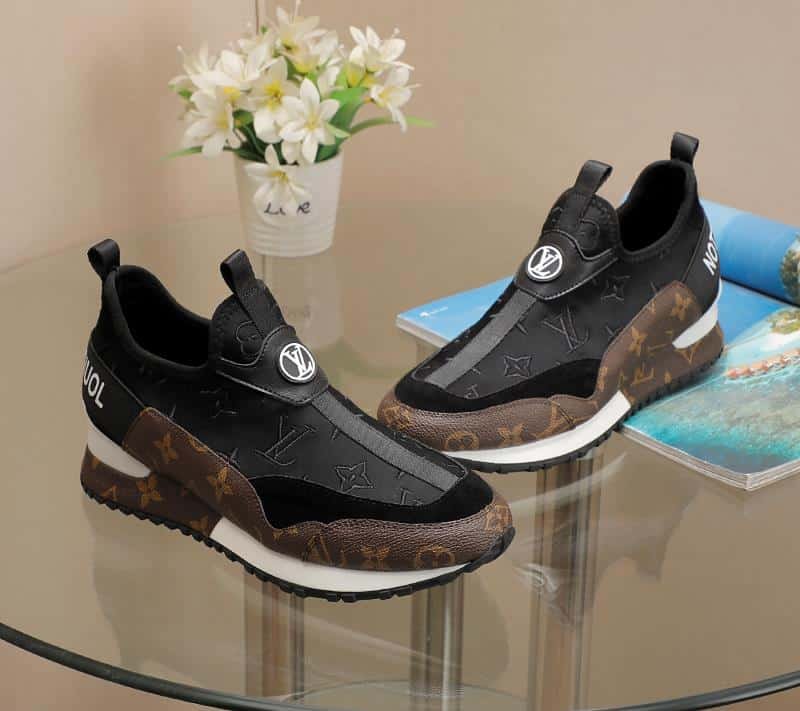 L0vis Vvtt0n Run Away Sneaker Monogram Brown
