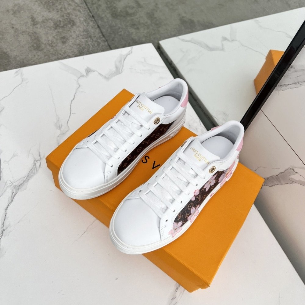 L0vis Vvtt0n X Takashi Murakami Time Out Sneaker White 1Agwol