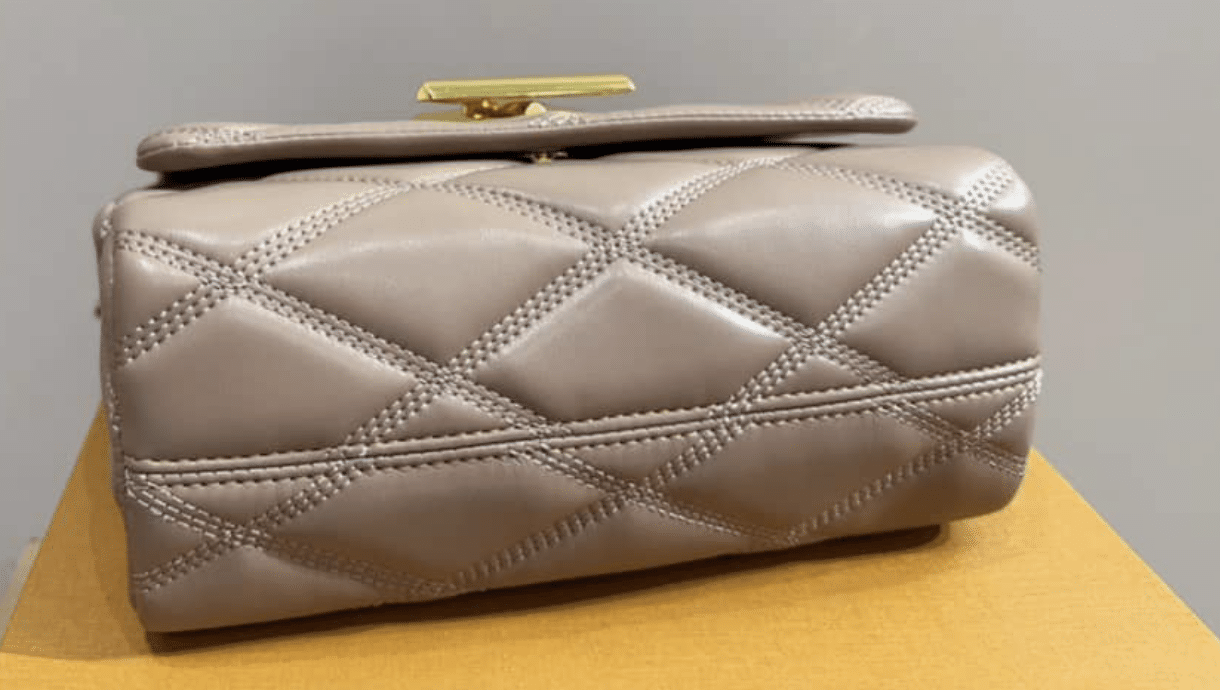 L0vis Vvtt0n Go 14 GM Beige 22Cm M23689