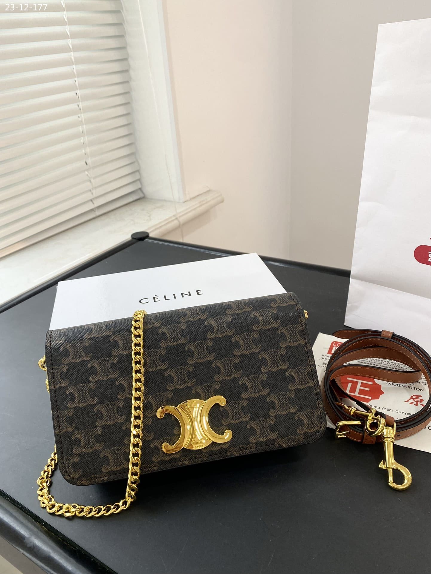 Ce1i*e Multipochette In Triomphe Canvas And Calfskin Tan 20Cm 10L972Dqb 04Lu