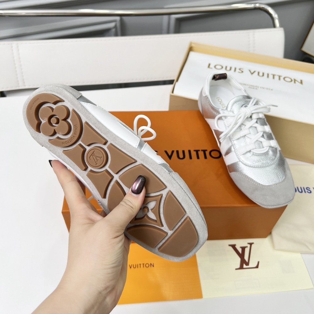 L0vis Vvtt0n Lv Sneakerina Silver 1Ahojd
