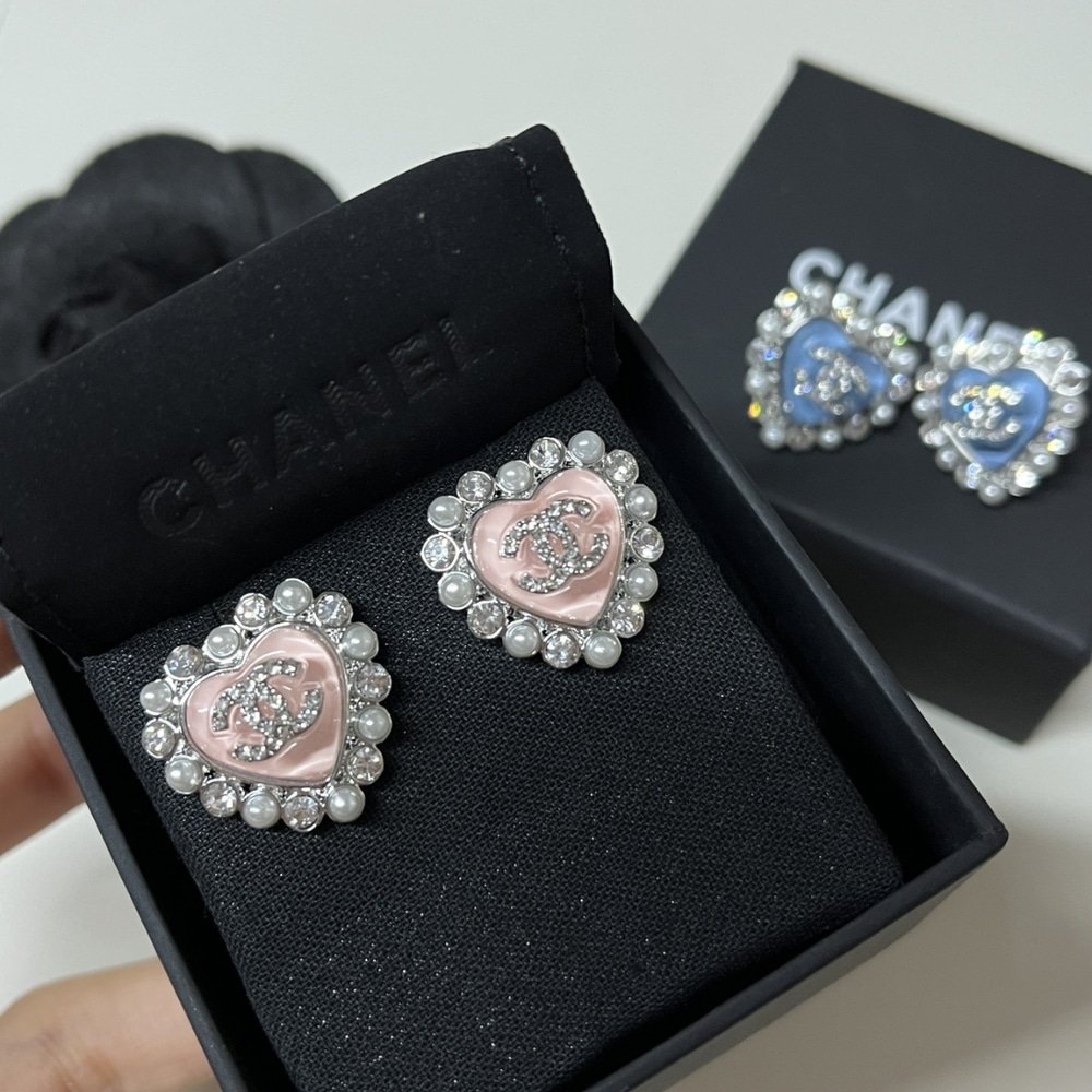 Ch**el Heart Motif And Crystal Earrings In Pink