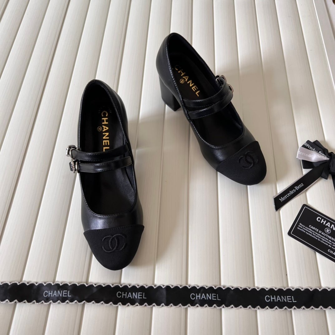 Ch**el Mary Janes And Grosgrain Black G45696 B16524 Nx492