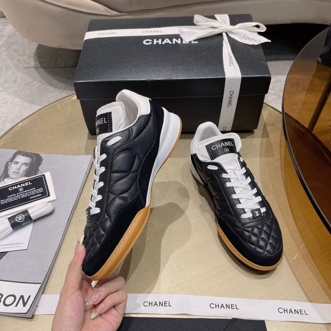 Ch**el Sneaker Suede Black