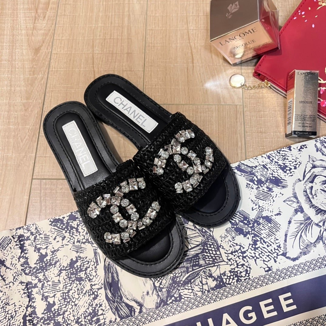 Ch**el Coco Mark 23Ss Straw And Leather Sandals