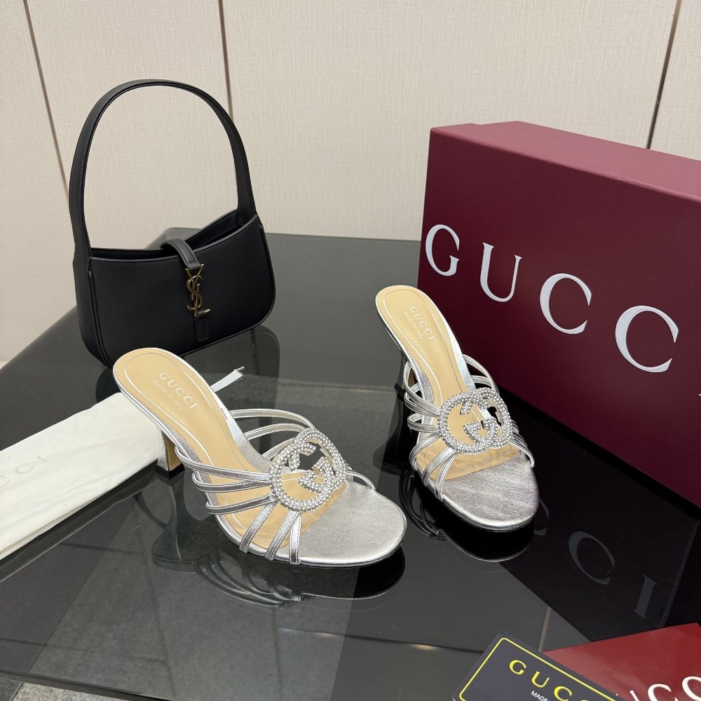 Gvc*1 Women Slide Sandal With Crystal Interlocking G Silver 852663 0Mw00 8106