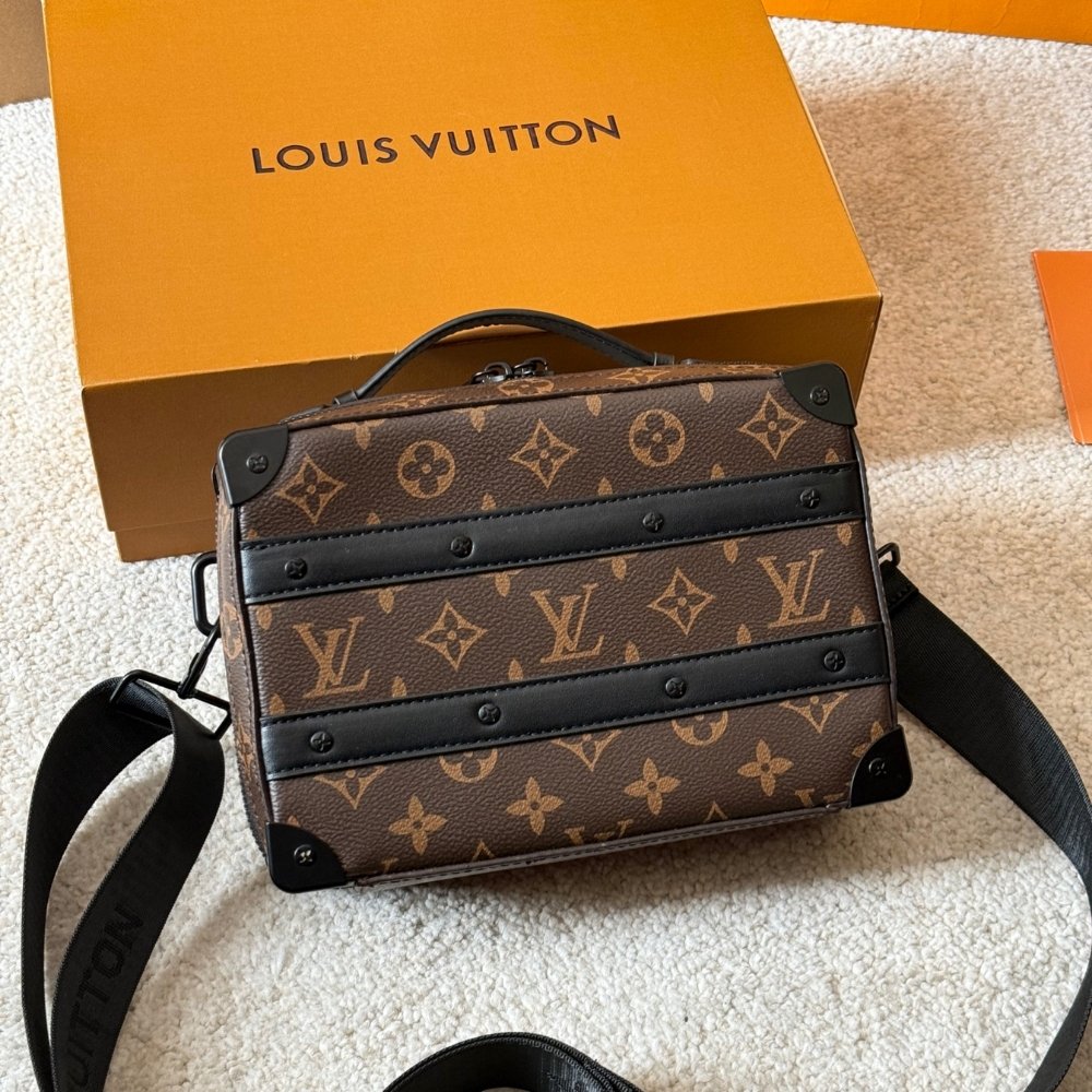 L0vis Vvtt0n Handle Soft Trunk Macassar Monogram Black 21Cm M45935