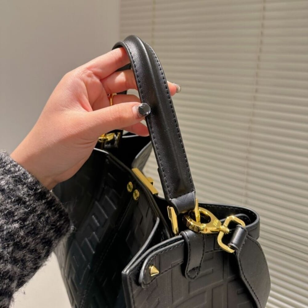 F**di Original Peekaboo Black 30Cm