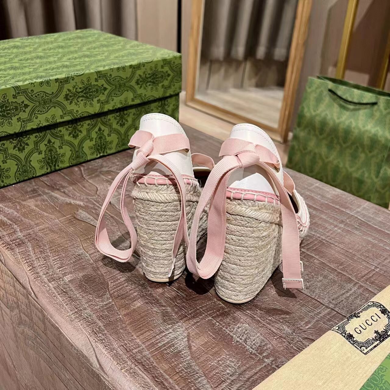 Gvc*1 Gg Canvas Wedge Espadrilles Pink
