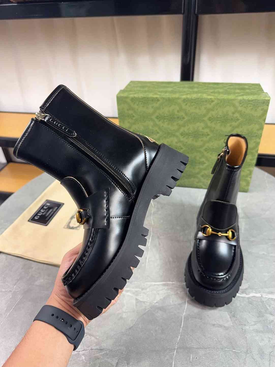 Gvc*1 Horsebit Ankle Boots Leather Black