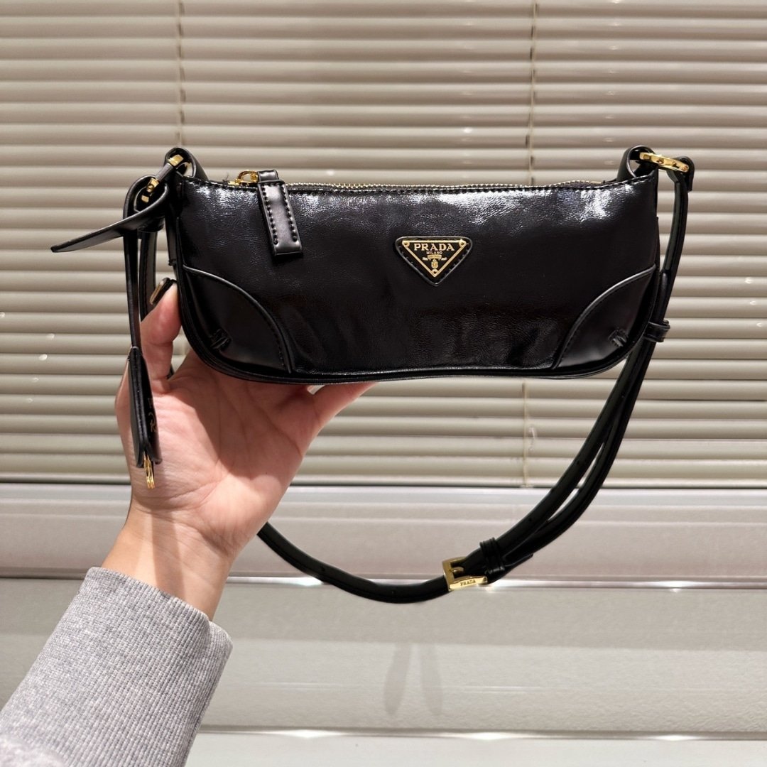 Pra*a Re Edition 2002 Leather Shoulder Bag Black 23Cm 1Bc201 2Cyr F0002 V Ooo