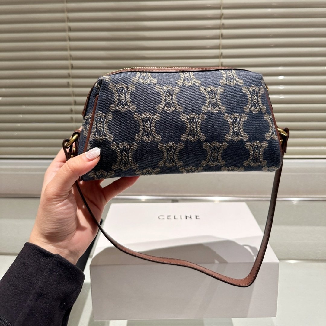 Ce1i*e Triomphe Baguette Bag In Denim Blue 22Cm