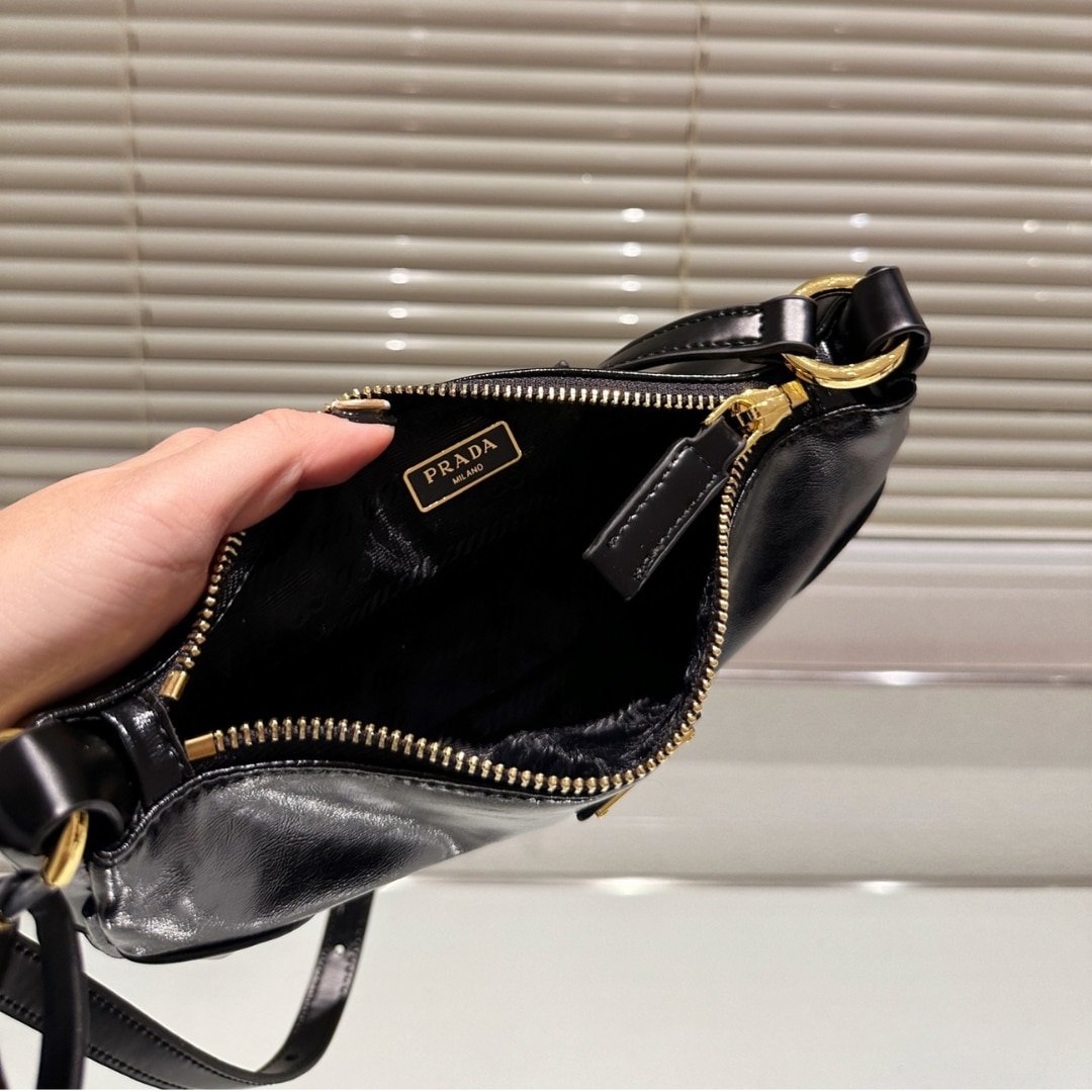 Pra*a Re Edition 2002 Leather Shoulder Bag Black 23Cm 1Bc201 2Cyr F0002 V Ooo