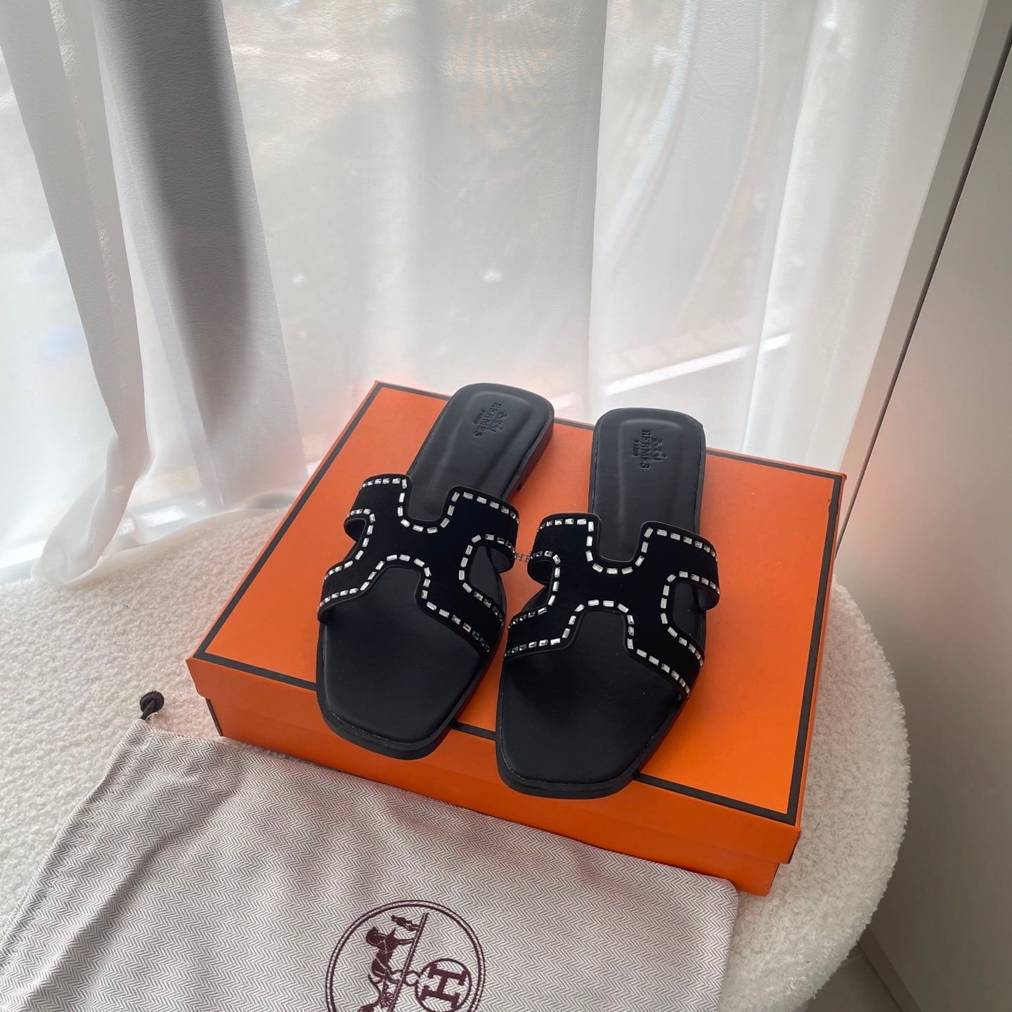 H**me5 Oran Sandal Noir H232161Zv02350