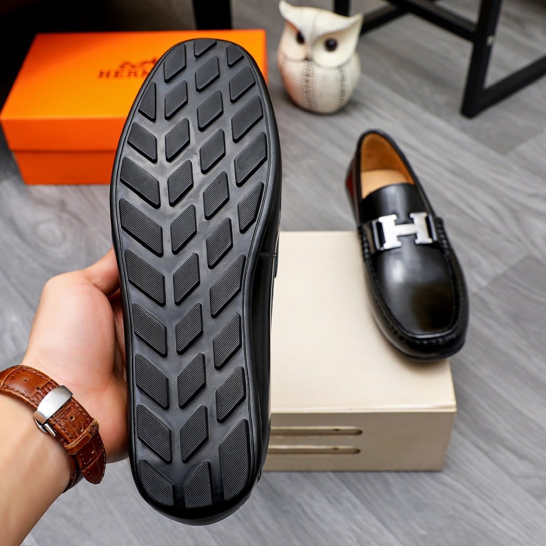 H**me5 Men’S Loafer Moccasin Polish Leather With H Silver In Black