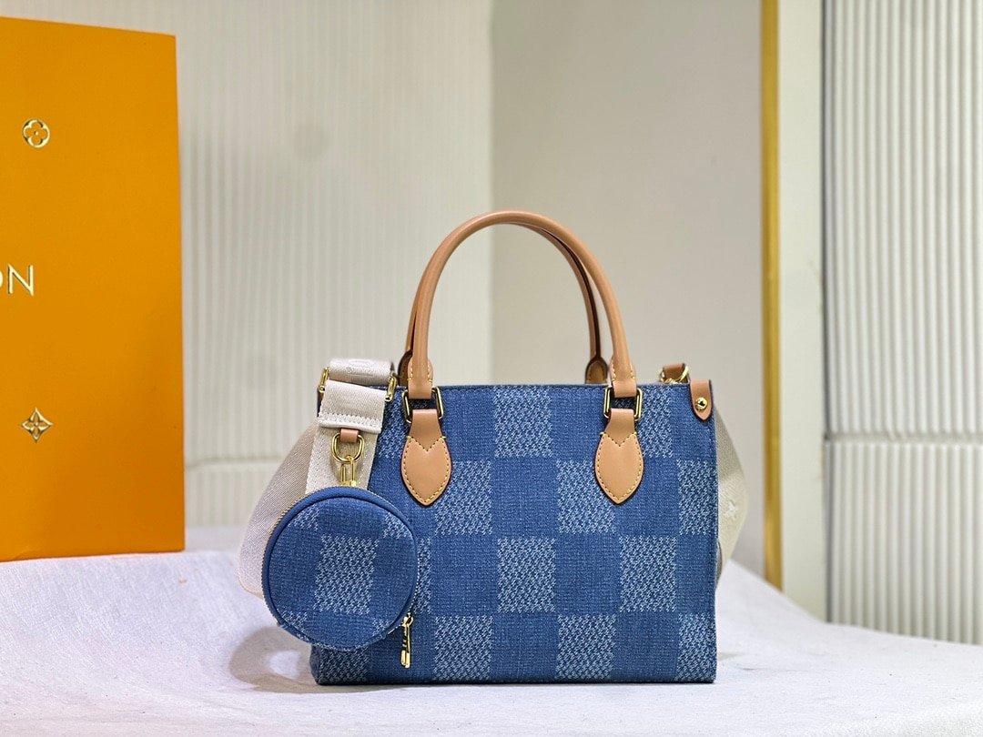 L0vis Vvtt0n Onthego PM Denim Blue 25Cm