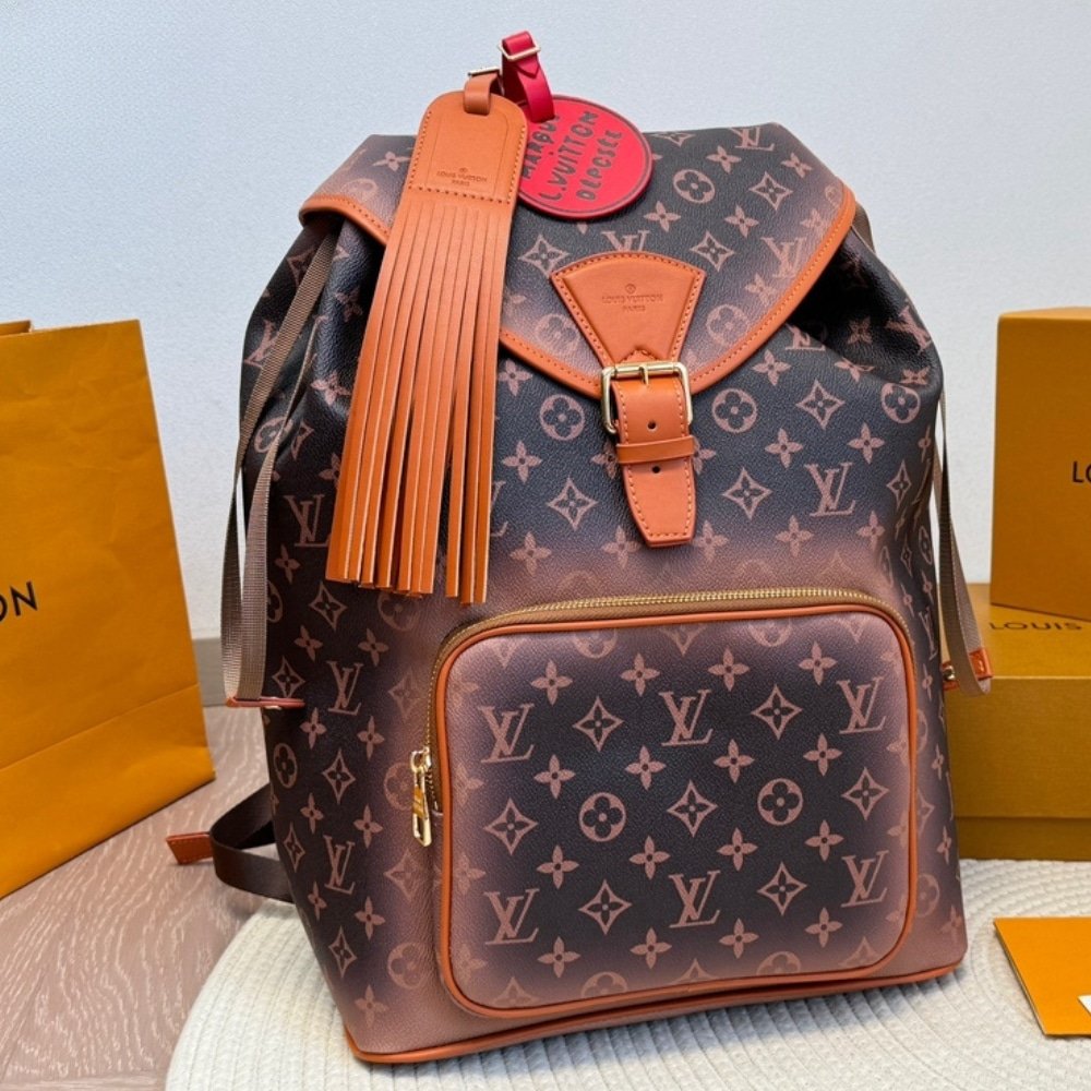 L0vis Vvtt0n Montsouris Backpack Monogram Dust Coated Canvas 30Cm M11540
