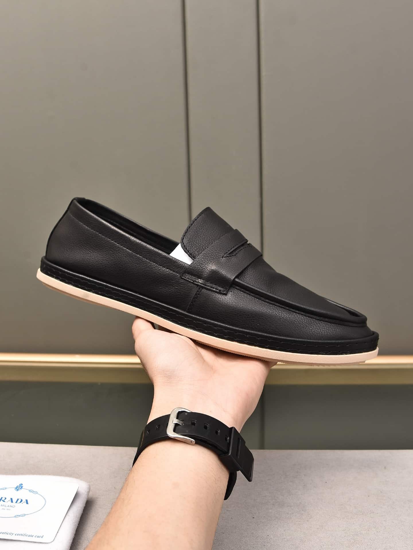 Pra*a Men’S Flat Loafers Leather Black
