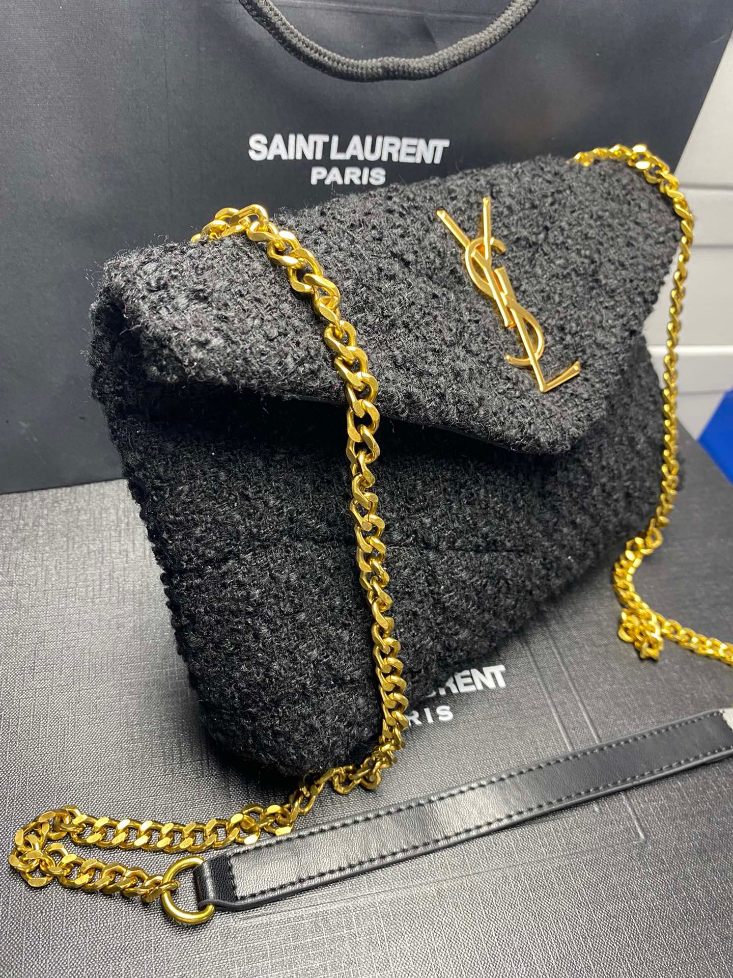 Sa1nt Lau*nt Small Loulou Boucle Bag Black 23Cm