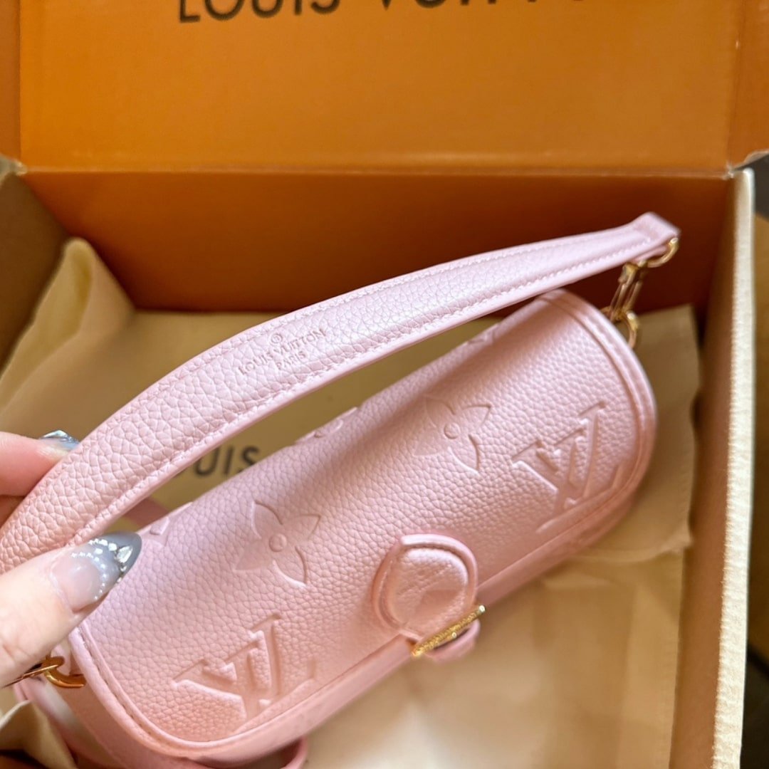 L0vis Vvtt0n Nano Diane Monogram Empreinte Leather Pink Opale 20Cm M83566