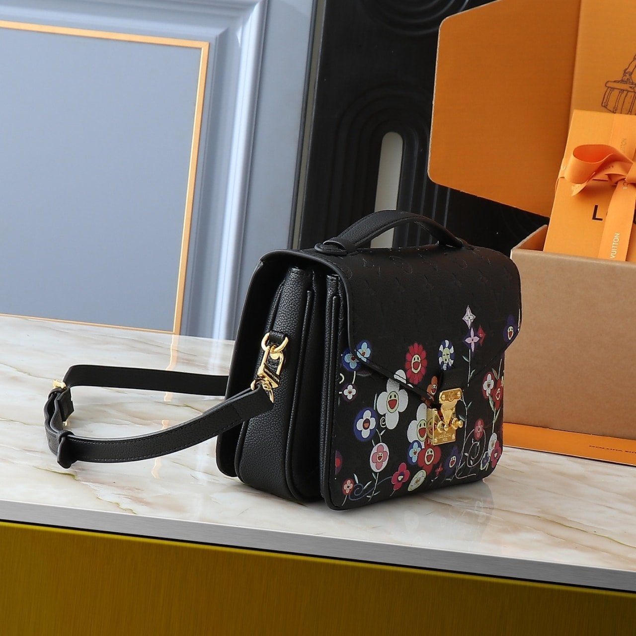 L0vis Vvtt0n X Takashi Murakami Pochette Métis Bag Black 25Cm