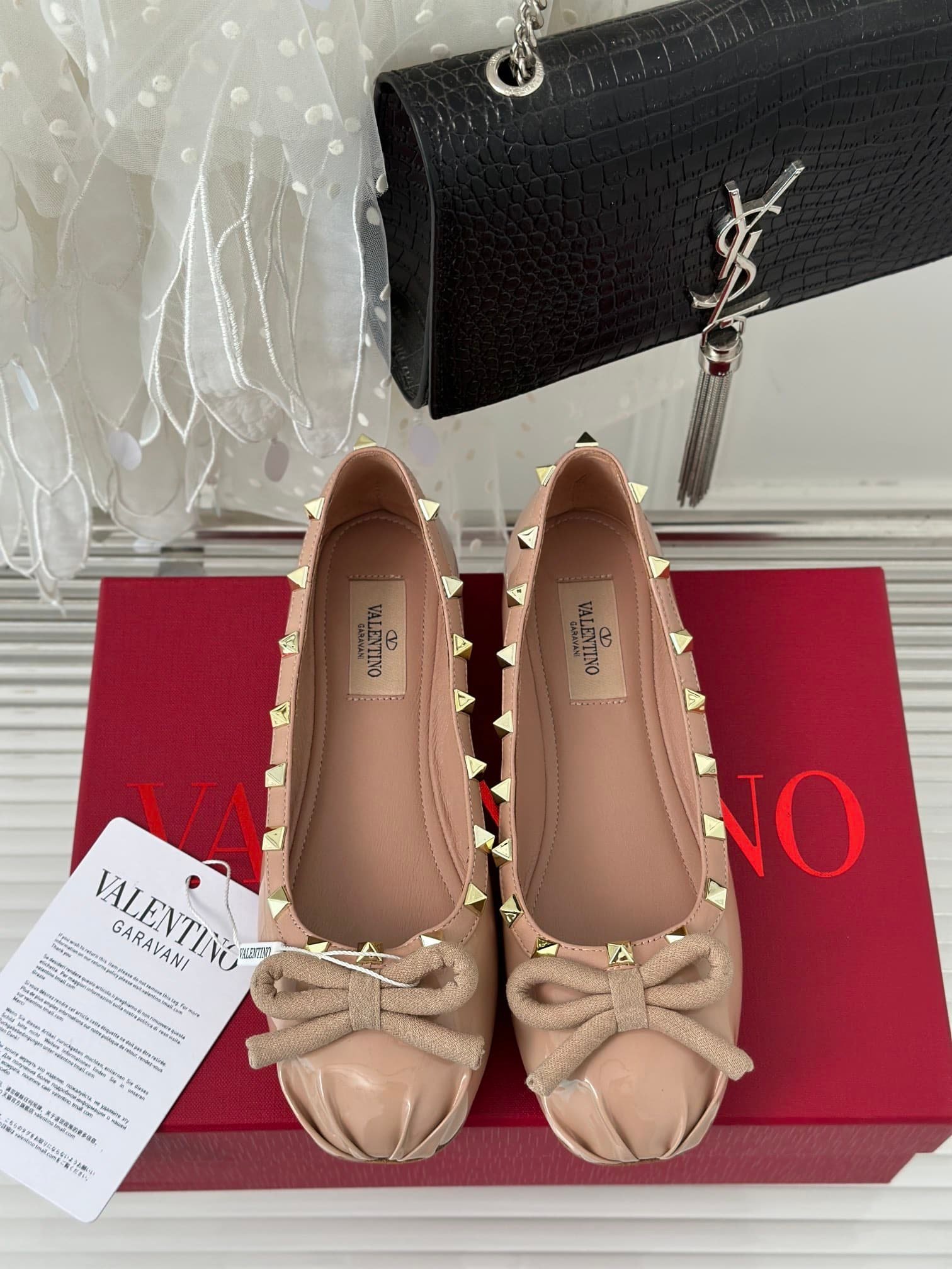 Va1e*ntin0 Garavani Rockstud Patent Leather Ballerina Rose Cannelle 3W2S0Hq5Vnw Gf9