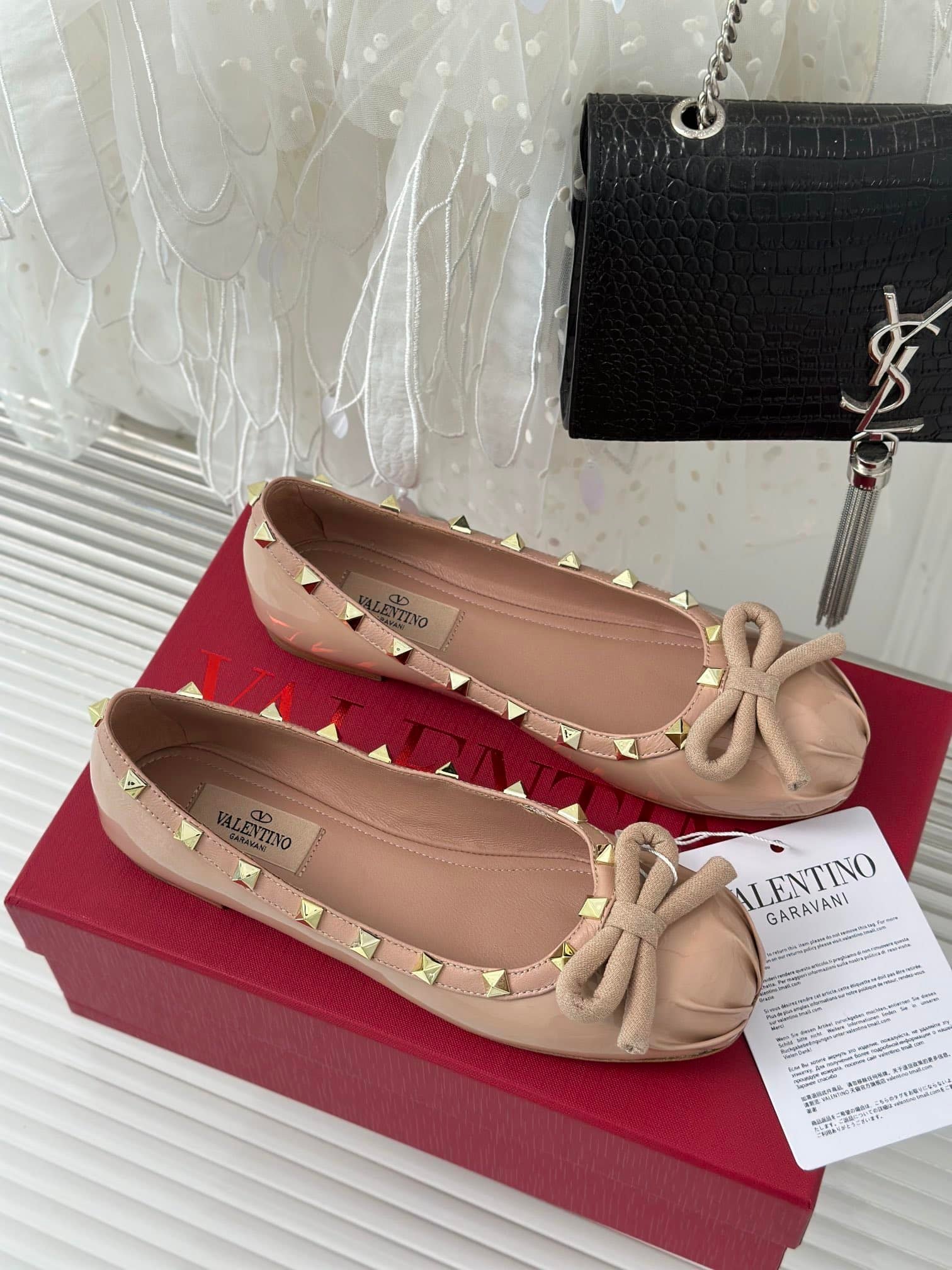 Va1e*ntin0 Garavani Rockstud Patent Leather Ballerina Rose Cannelle 3W2S0Hq5Vnw Gf9