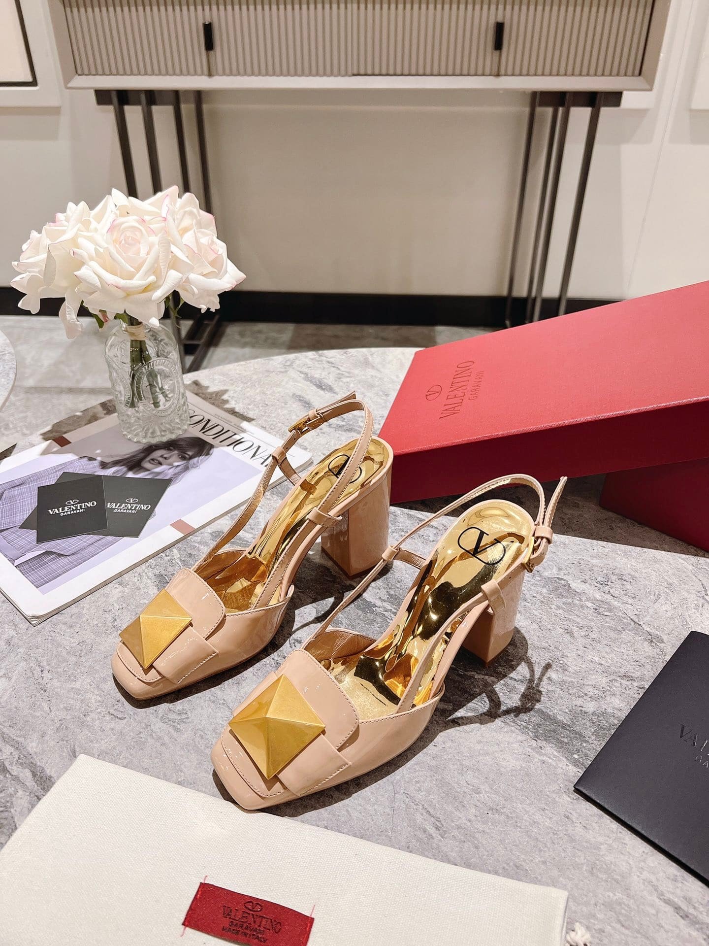Va1e*ntin0 Garavani One Stud Patent Leather Slingback Pump Rose Cannelle