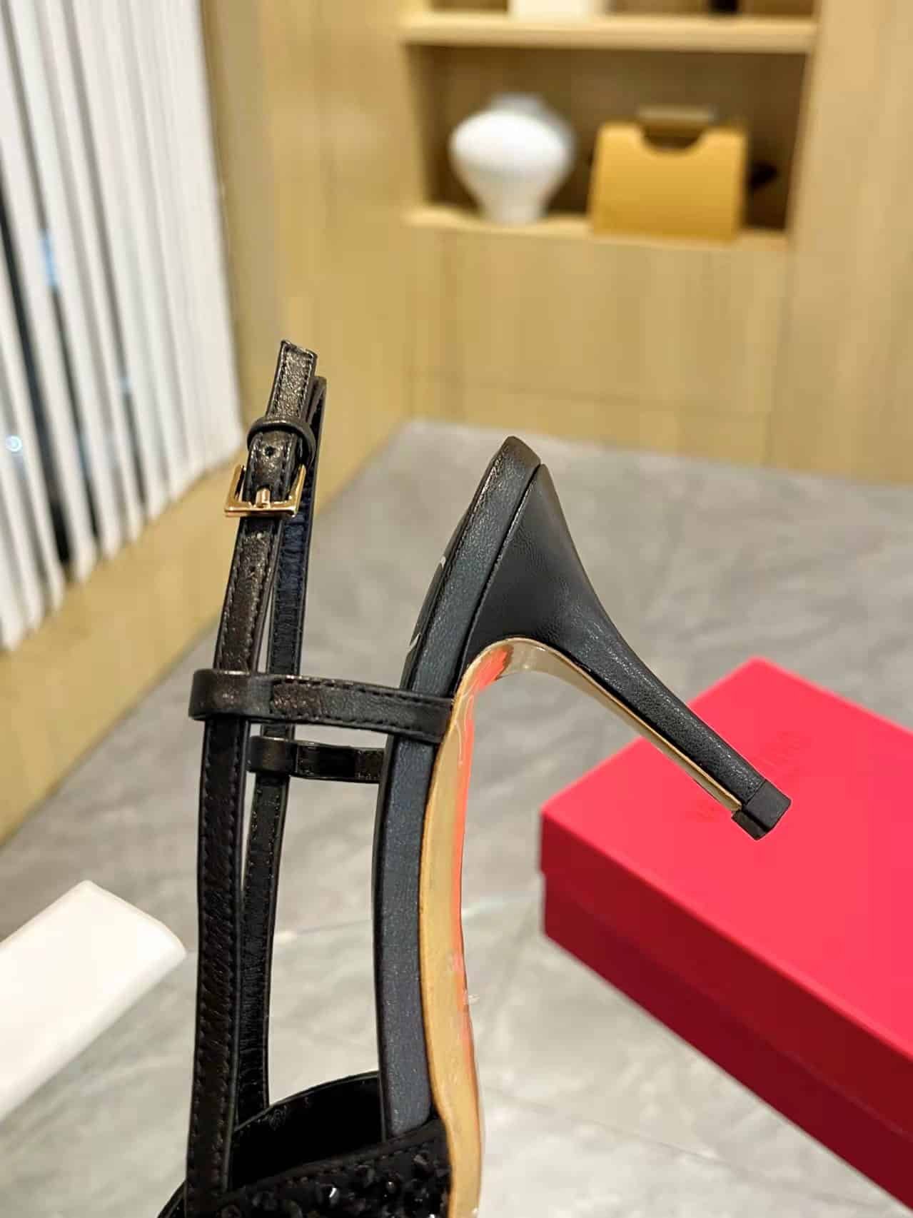 Va1e*ntin0 Vlogo Signature Back Strap Crystal High Heels Black Ws0R01Ewkzrn