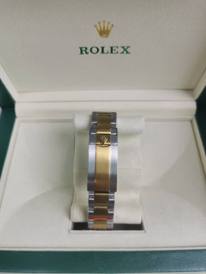 R01ex Submariner Date 40Mm Stainless Steel And Gold Black 116613Lb 0005