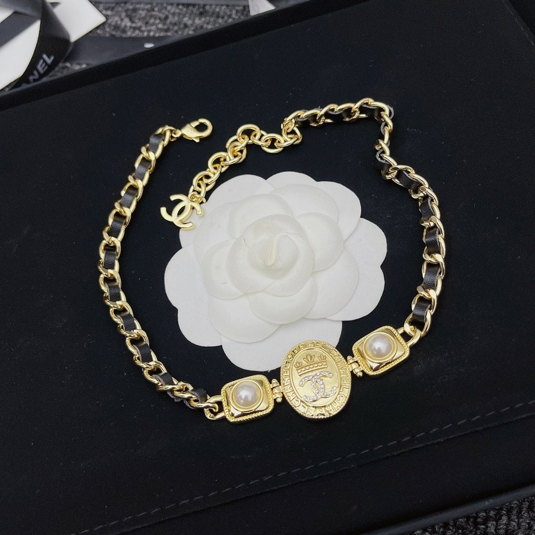 Ch**el Necklace