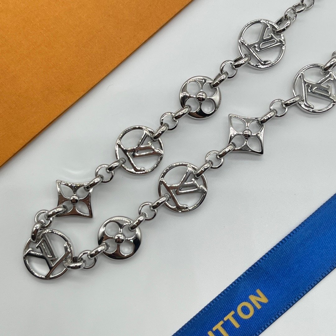 L0vis Vvtt0n Silver Necklace