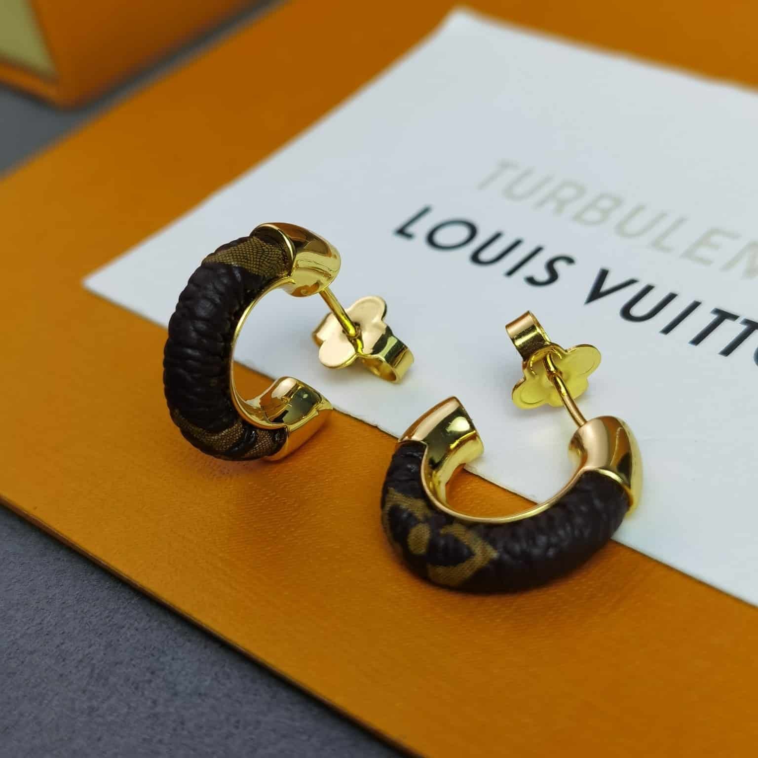 L0vis Vvtt0n Wild Mini Hoop Earrings M00474